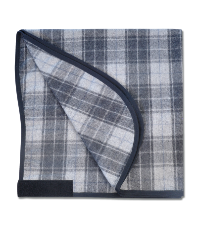 Bockdecke aus Wollmischgewebe, mit Klettverschluß, ca. 93 x 103cm