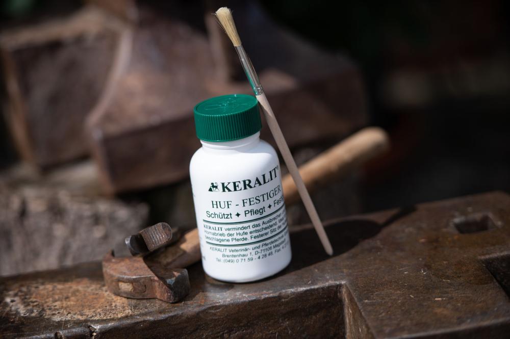 Preview: Keralit "" Huf - Festiger "", 250ml Dose