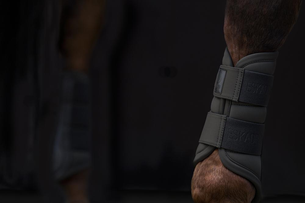 Eskadron ESSENCE Tendon Boots " SOFTSHELL MESH "