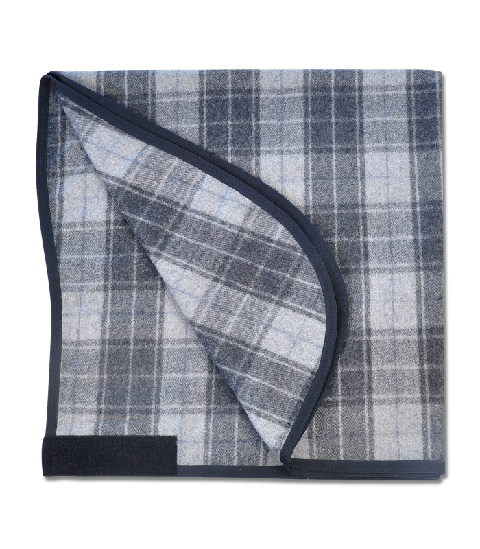 Bockdecke aus Wollmischgewebe, mit Klettverschluß, ca. 93 x 103cm