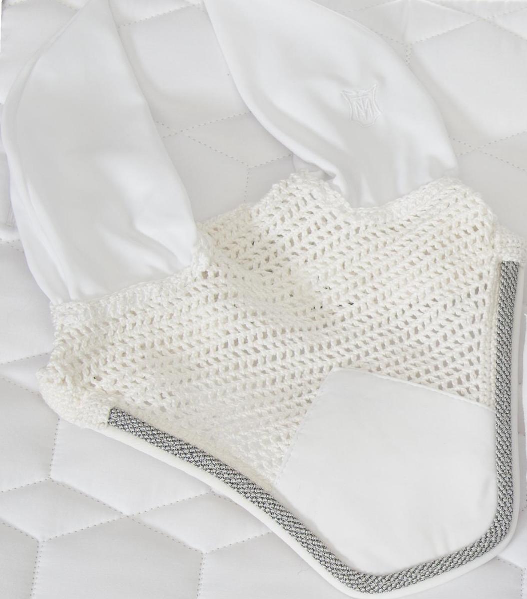 Mattes Fliegenhaube, Ohrenkappe mit aluminium Kordel, weiß