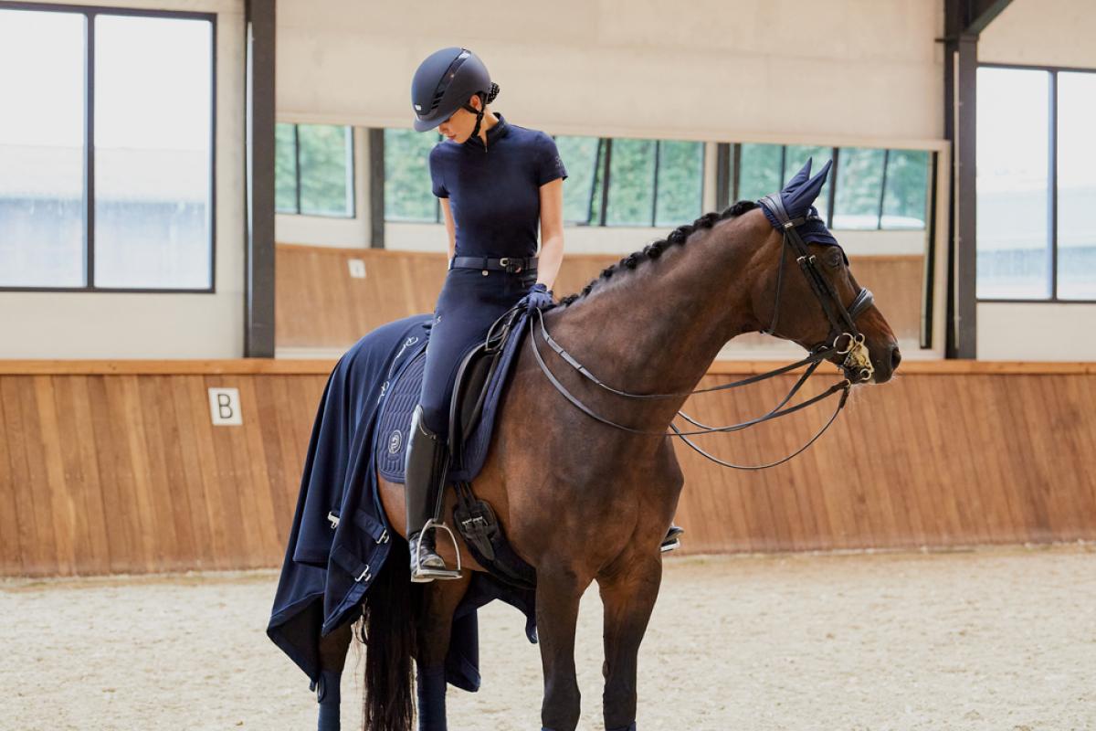 Eskadron Platinum Pure Abschwitzdecke " MESH ", navy