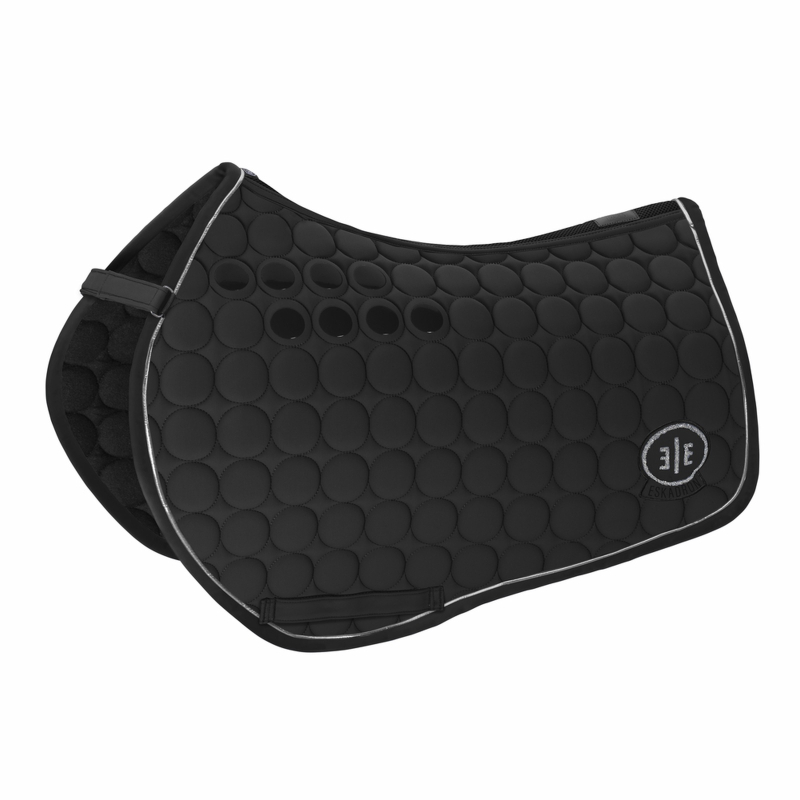 Eskadron ESSENCE Schabracke " SOFTSHELL EMBLEM " mit Mesh - Rückenkanal