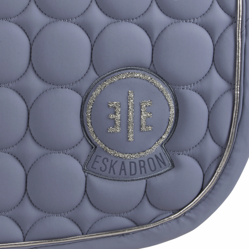 Eskadron ESSENCE Schabracke " SOFTSHELL EMBLEM " mit Mesh - Rückenkanal